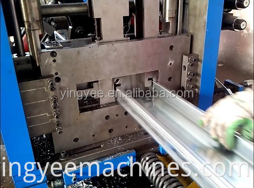 HOT SALE /Metal stud and track light keel roll forming machine